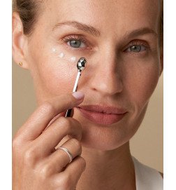 Clé de Peau Beauté Eye Contour Cream Supreme – Luxury Anti-Aging Eye Treatment 15 ml